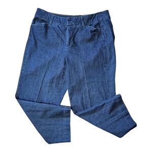 Intro Size 10 Denim Capris